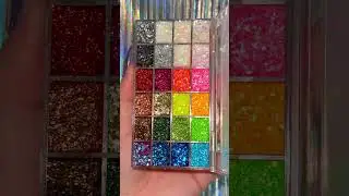 Glitter Palette Size Comparison (Mini vs Regular) #slayfirecosmetics #glittermakeup #eyeshadows