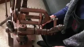 Zweif&auml;diges Spinnrad auf einf&auml;digen Betrieb umstellen