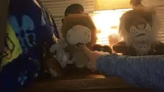 Gemmy and Beverley Hills “Lion And The Mouse”