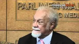 Speaker orders Karpal Singh out of Dewan