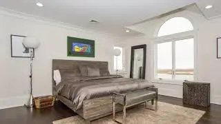 966 Wateredge Pl Hewlett, NY 11557 Susanna Miller Assoc. Broker VI Properties @ 917-526-0100 Video
