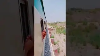 Jaffar Express Train 🚂 in Sibbi || Buhat Garmi hai #paktrains #fasttrain #train #railfan