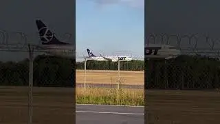 Boeing 737 MAX landing in Warsaw-Radom AirPort