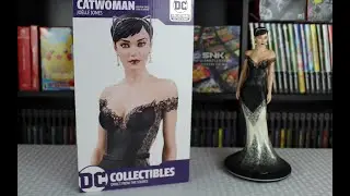 Catwoman (Wedding Dress) Statue | DC Cover Girls by Joelle Jones