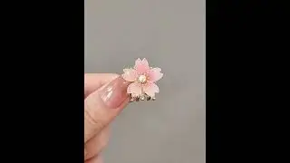 Cute Sakura Small Hair Clips Sweet Flowers Hair Claw Women Girls Metal Mini Cherry Blossoms