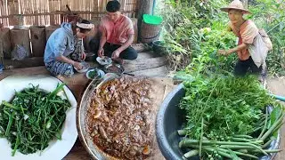 We went to the forest to gather vegetables and cooked a delicious meal.