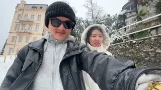 Playing snow with friends😍😝