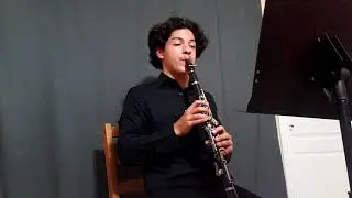 Scales [J.B Albert 24 scales exercises edited by Julia DeRoche] C major and A minor (Clarinet)