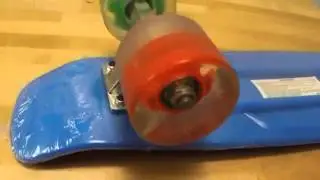Merkapa Skateboard with LED light wheels