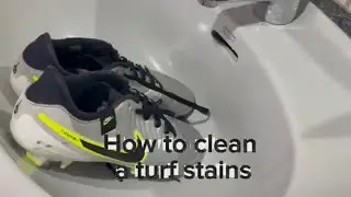 Tutorial on how to clean a turf stains on football boots!🔥⚽️👟 | BootDripz