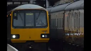Nodding Donkey 144009 + A 105  And Crimbo lights At Bury Bolton Street Station