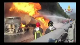 Autocisterna in fiamme su autostrada A16: chiusa Avellino Ovest