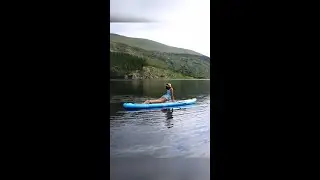Chilled Sunday vibes doing a bit of SUP yoga 🧘🌊 📹 @yoga_andfriends