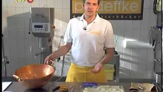 RTF.1-Weihnachtsbackstube: Kokosmakronen - Bäckerei Konditorei Padeffke, Mössingen