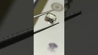 GIA 1.52ct FY VS2 diamond