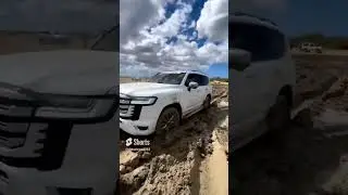 #toyota #4x4offroading #extreme #extrememud #mud #shorts #youtubeshorts #trending #shortvideo