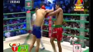 Bayon TV  Boxing  June  07,2015    Lao Sinat VS Thai