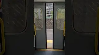 Northern Class 150 door closing  #railwaycontent #trainspotting #railway #northernrailway