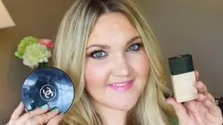 Chanel Vitalumiere Aqua Foundation + Chanel Bronze Universal