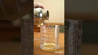 How to Make a Honey + Bourbon Cocktail