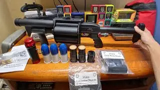 37mm chalk round concussion round and flash bang in the desert (video game gun collection)
