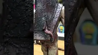 Is it Red Pyramid thing or Pyramid Head? 🤔
