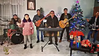 Los Santana- Yo Vi a Santa Claus Besar a Mamá