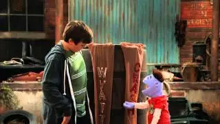 Clip - Merry Crashenfest - Crash & Bernstein - Disney XD Official