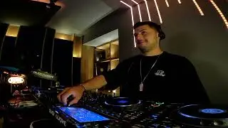 Raized @ La Sala Audio Wave