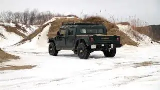 Nick Hummer H1 Jump 1.MOV