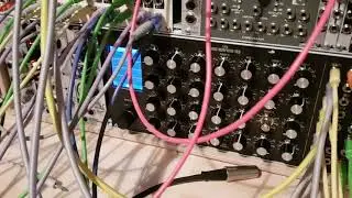 E370 morphing VCO with Cwejman QMMF4 Chords / Polyphonic