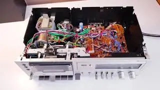 HITACHI D-560 Cassette Deck (1979') - look inside - after repair and maintenance
