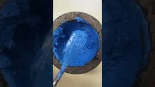 1938 Blue Eyeshadow from scratch! #eyeshadow #recipe 💙