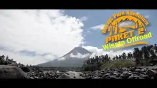 Explore west Merapi volcano by Jeep