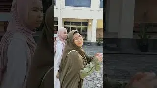 Jalan jalan di kampus usk