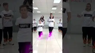 Шаффл Баттл 😎🔥 WHO BEST DANCERS ? 🤔 TUZELITY SHUFFLE 😨 NEON MODE !