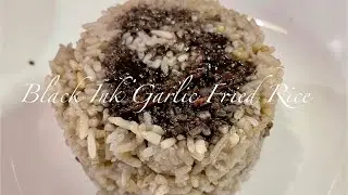 Black Ink Garlic Fried Rice 