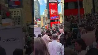 WALKING THROUGH THE CROWDS IN TIMES SQUARE | #nycwalk #travel #nycta #newyorkcity #nyc #manhattan #f
