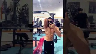 Classic Physique Pose in Nature | Rural Aesthetic #RuralPhysique#ClassicPhysique#bodybuildingposing