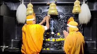 चैतन्य चमत्कारी अतिशययुक्त श्री श्रेयांसनाथ भगवान का पंचामृत अभिषेक/शांतिधारा (सीपुर वाले बड़े बाबा)
