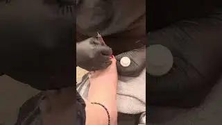 Crossdresser gets long toenails painted
