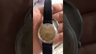 certina vintage de 1940,avec un calibre de KF'330',en bon &eacute;tat de conservation est de marche.