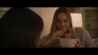 Banana split 2018 Hollywood romantic movie explained in hindi...