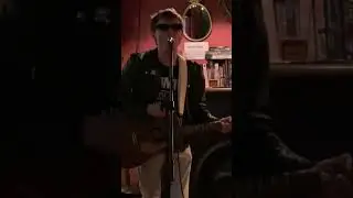 Marcus Lutar - Sheena Is A Punk Rocker (Ramones Cover) #ramones  #punkcovers