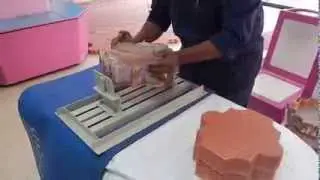 Demoulding of Plastic Moulds