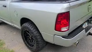 '16 ram 1500 leveled 35x12.50x20