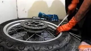 Interceptor 650 Fixing Puncture - what I did wrong