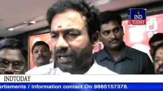 Hungama at Telangana BJP office over GHMC ticket | GHMC Polls 2016