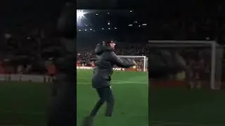 Юрген Клопп с фанатами Ливерпуля🔴💪