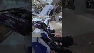 Mall cops don&rsquo;t like Dirtbikes!